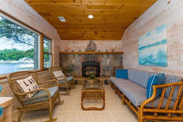 10921 N Shore Drive, Lake, MI 48632