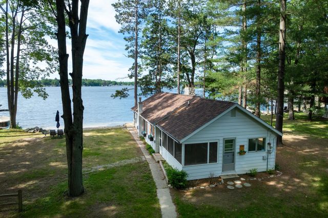 10921 N Shore Drive, Lake, MI 48632