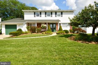 321 SURREY RD, Cherry Hill, NJ 08002