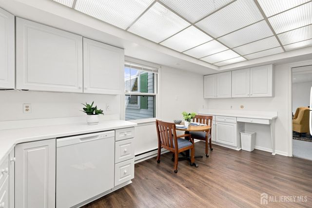 321-A SE Sharon Way SE, Monroe, NJ 08831