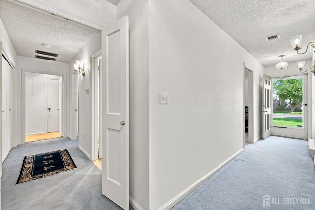 321-A SE Sharon Way SE, Monroe, NJ 08831