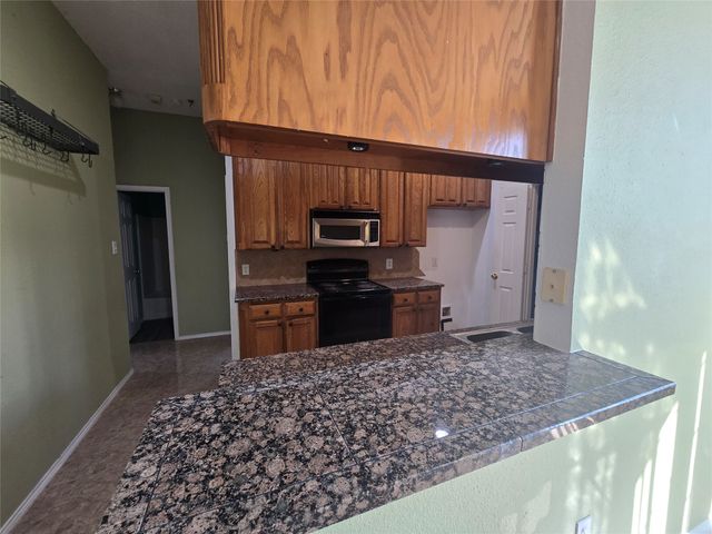 8012 Ashridge Road, Fort Worth, TX 76134