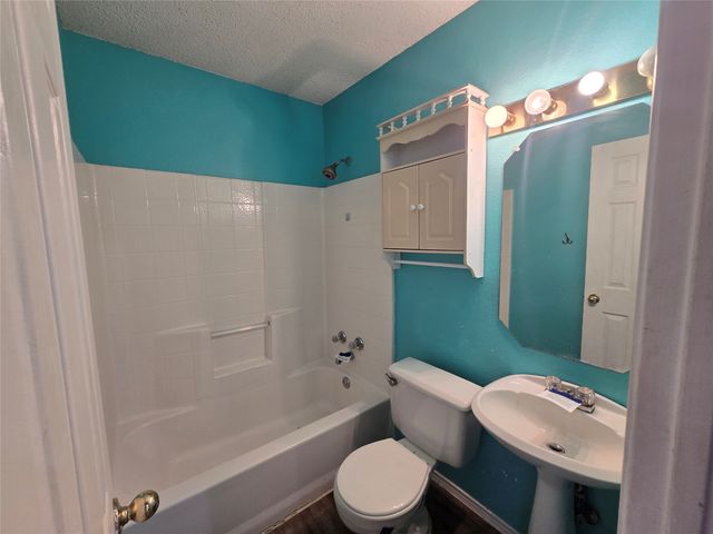 8012 Ashridge Road, Fort Worth, TX 76134
