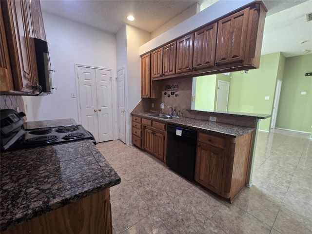 8012 Ashridge Road, Fort Worth, TX 76134