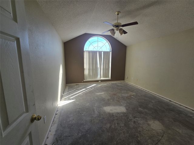 8012 Ashridge Road, Fort Worth, TX 76134