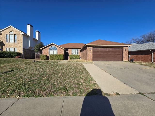 8012 Ashridge Road, Fort Worth, TX 76134