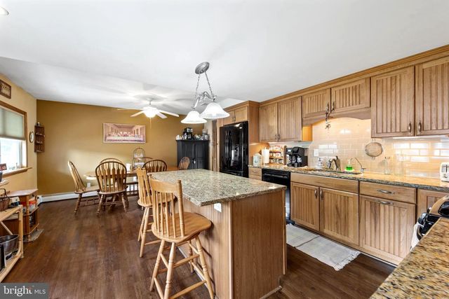 1522 HAMPTON RD, Bensalem, PA 19020