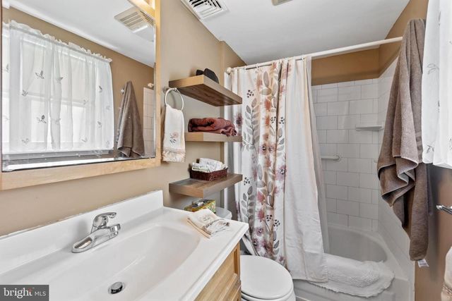 1522 HAMPTON RD, Bensalem, PA 19020