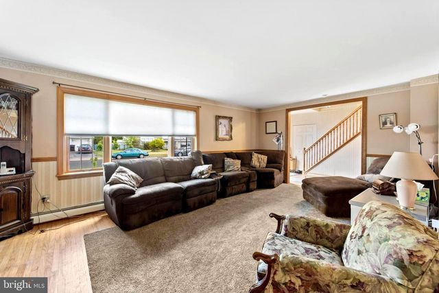 1522 HAMPTON RD, Bensalem, PA 19020