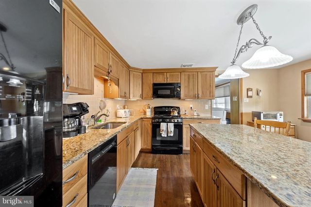 1522 HAMPTON RD, Bensalem, PA 19020