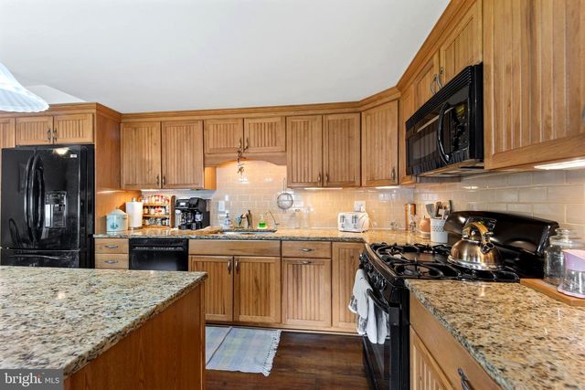 1522 HAMPTON RD, Bensalem, PA 19020