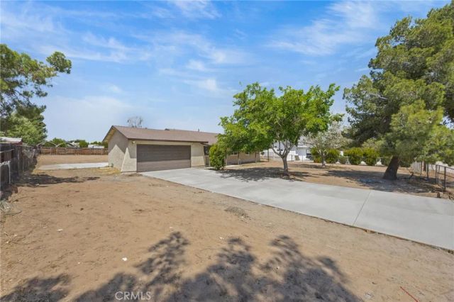 9030 Roble, Hesperia, CA 92345