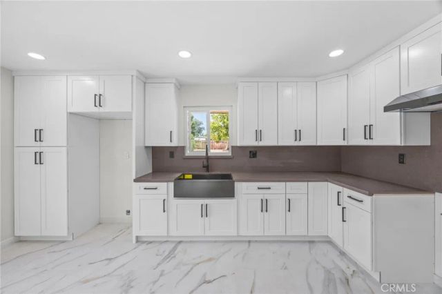 9030 Roble, Hesperia, CA 92345