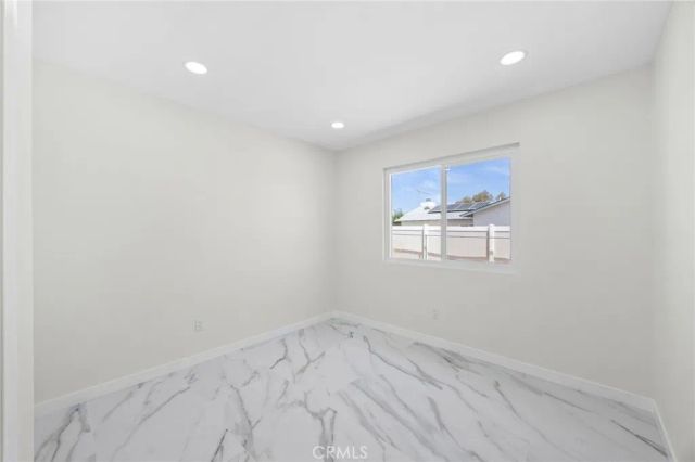 9030 Roble, Hesperia, CA 92345