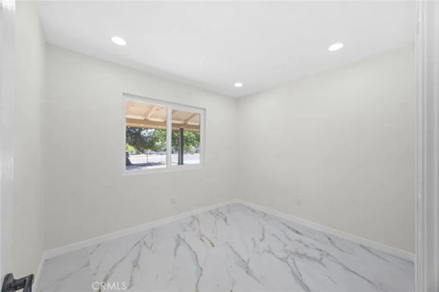 9030 Roble, Hesperia, CA 92345