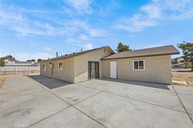 9030 Roble, Hesperia, CA 92345