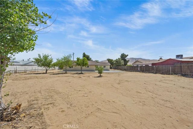 9030 Roble, Hesperia, CA 92345