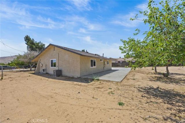 9030 Roble, Hesperia, CA 92345