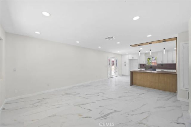 9030 Roble, Hesperia, CA 92345