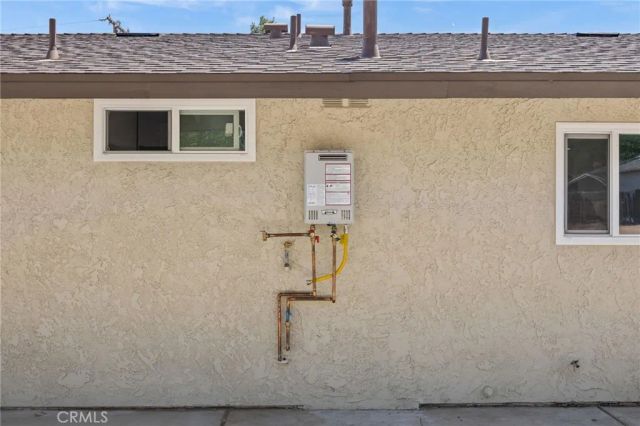 9030 Roble, Hesperia, CA 92345