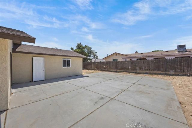 9030 Roble, Hesperia, CA 92345