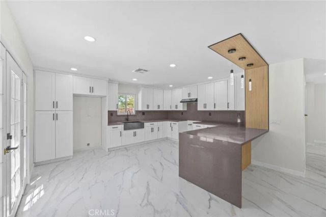 9030 Roble, Hesperia, CA 92345