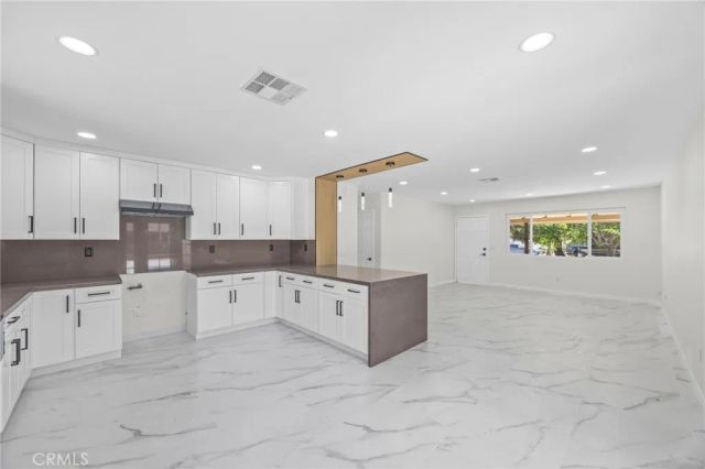 9030 Roble, Hesperia, CA 92345