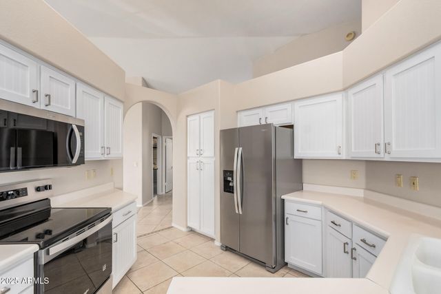 5272 S GRANITE Drive, Gold Canyon, AZ 85118