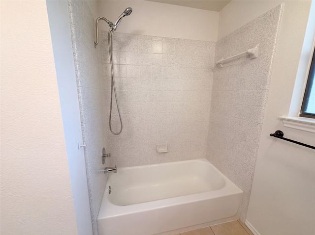13020 Moorcroft LN, Austin, TX 78729
