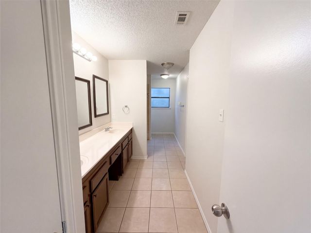 13020 Moorcroft LN, Austin, TX 78729