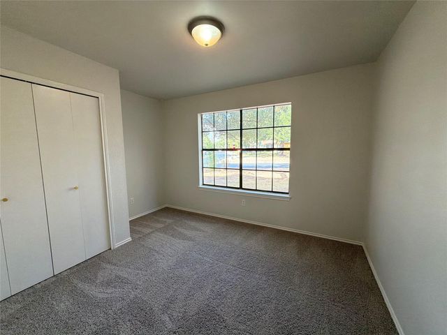 13020 Moorcroft LN, Austin, TX 78729