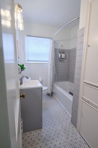 2315 Branard Street, Houston, TX 77098