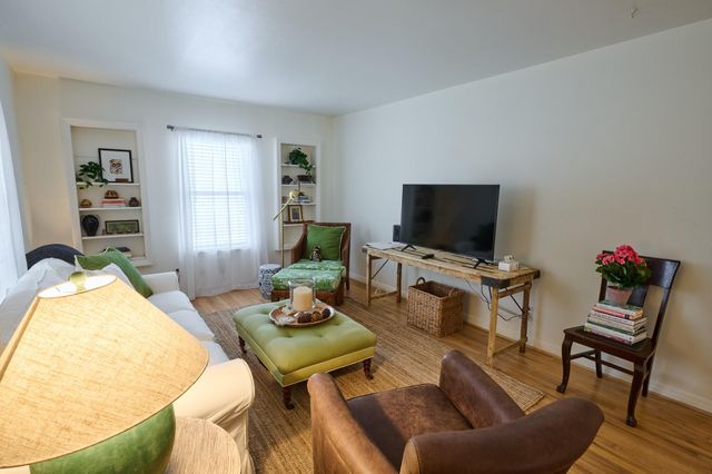 2315 Branard Street, Houston, TX 77098