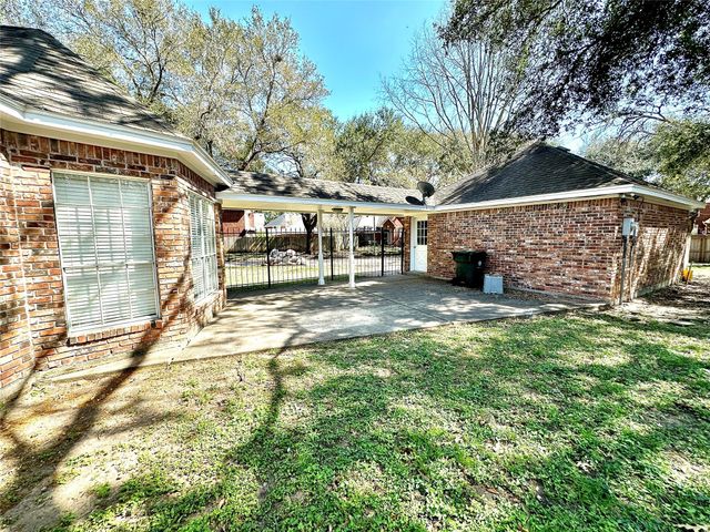 3302 Richland Drive, Sugar Land, TX 77478