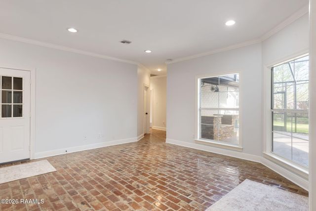 301 Timberwood Circle, Lafayette, LA 70508