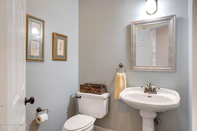 301 Timberwood Circle, Lafayette, LA 70508