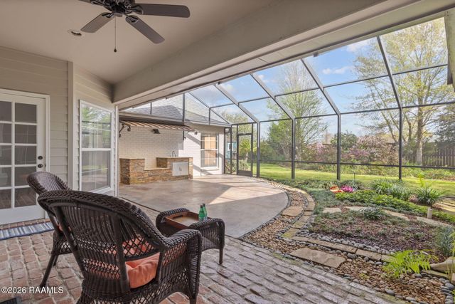 301 Timberwood Circle, Lafayette, LA 70508