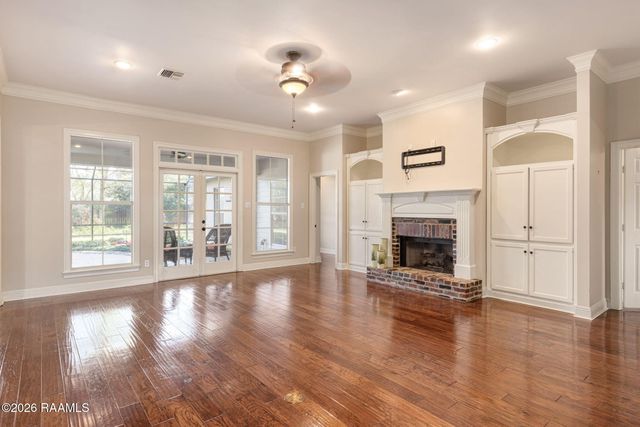 301 Timberwood Circle, Lafayette, LA 70508