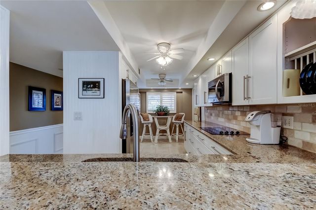 9450 HARBOR GREENS WAY 301, Seminole, FL 33776