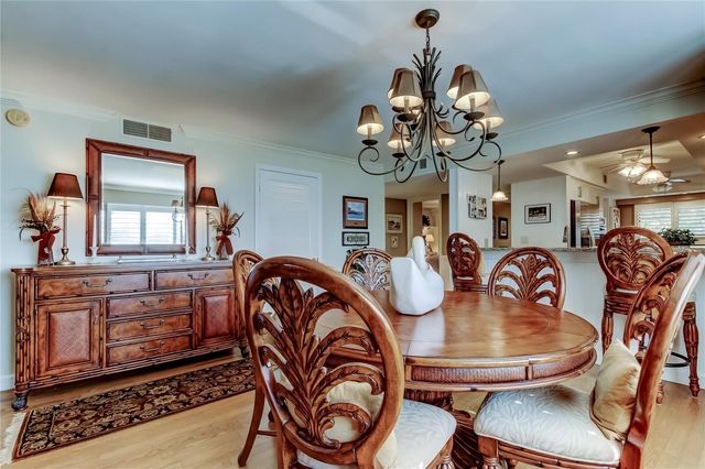 9450 HARBOR GREENS WAY 301, Seminole, FL 33776