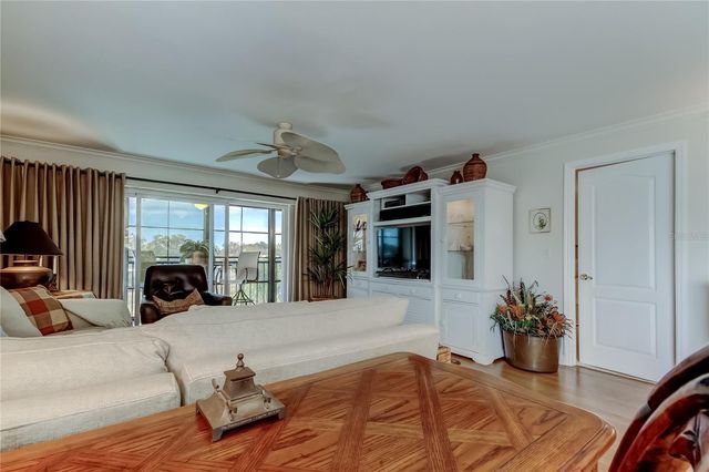 9450 HARBOR GREENS WAY 301, Seminole, FL 33776