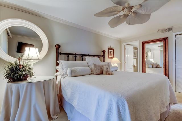 9450 HARBOR GREENS WAY 301, Seminole, FL 33776