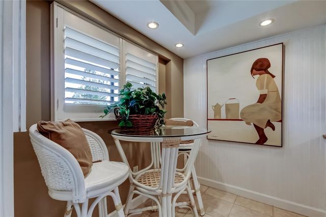 9450 HARBOR GREENS WAY 301, Seminole, FL 33776