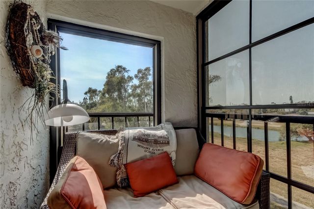 9450 HARBOR GREENS WAY 301, Seminole, FL 33776