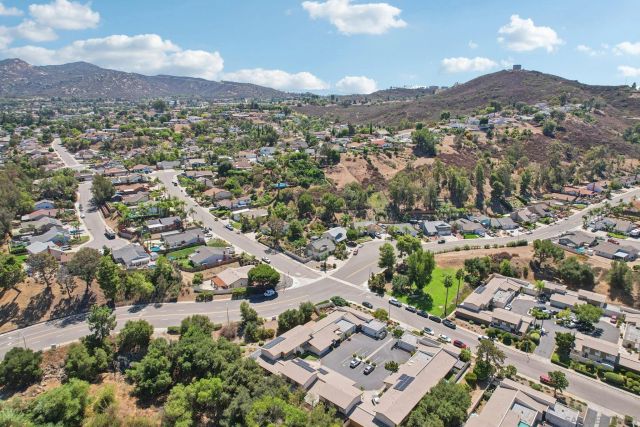 9055 Calle Lucia, Lakeside, CA 92040