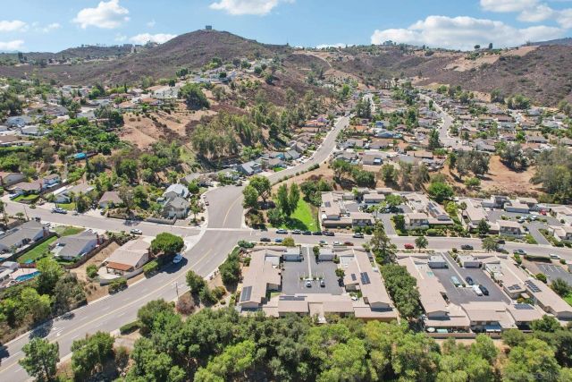 9055 Calle Lucia, Lakeside, CA 92040