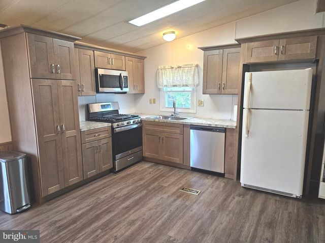 20 MEADOW RUN PL, Harrisburg, PA 17112