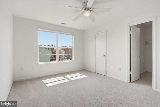 46695 SANDALWOOD SQ, Sterling, VA 20164