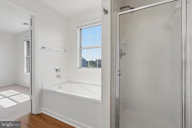 46695 SANDALWOOD SQ, Sterling, VA 20164