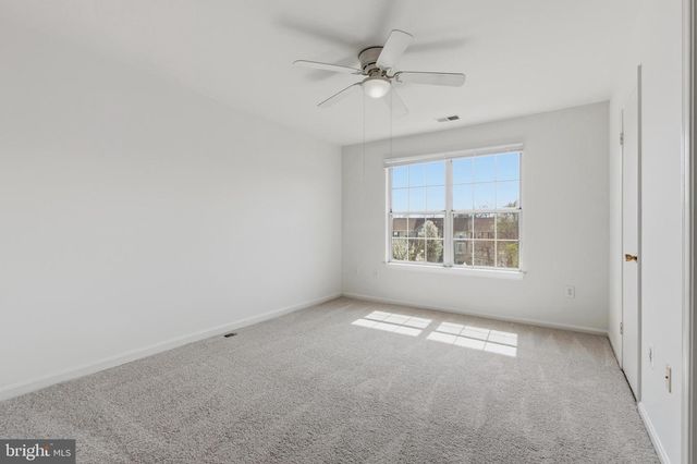 46695 SANDALWOOD SQ, Sterling, VA 20164